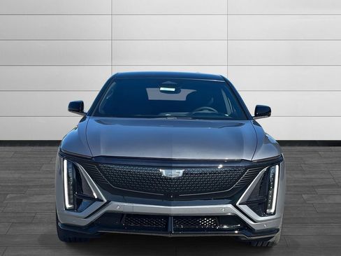 New 2026 Cadillac Lyriq V AWD/4WD image 8