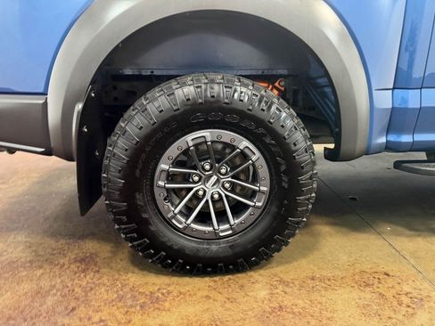 Used 2020 Ford F150 Raptor w/ Equipment Group 802A Luxury image 92