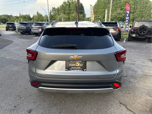 Used 2026 Chevrolet Trax LT w/ Driver Confidence Package FWD image 6