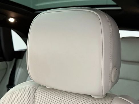 Used 2016 Porsche Macan S image 36