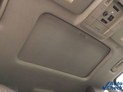 Used 2019 GMC Yukon Denali image 40