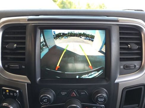 Used 2015 RAM 1500 Classic SLT w/ Luxury Group AWD/4WD image 46