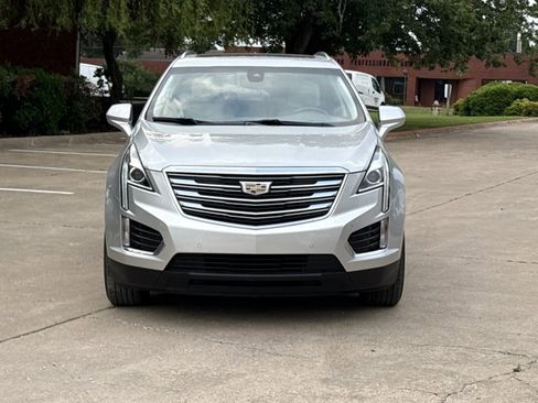 Used 2019 Cadillac XT5 Luxury FWD image 2