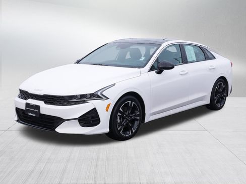 Used 2023 Kia K5 GT-Line image 3