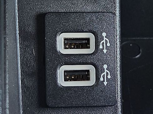 Used 2019 Ford F150 Platinum image 19