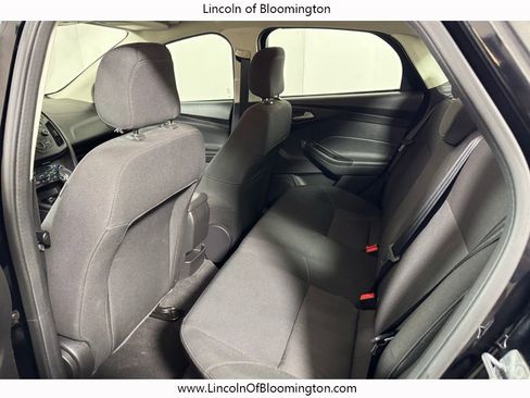 Used 2018 Ford Focus SE w/ Cold Weather Package image 45