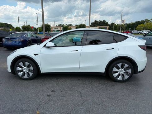 Used 2022 Tesla Model Y Long Range AWD/4WD image 8