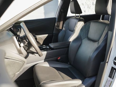 Used 2024 Lexus RX 350 FWD w/ Technology Package image 22