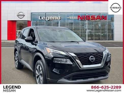 Used 2023 Nissan Rogue SV image 1