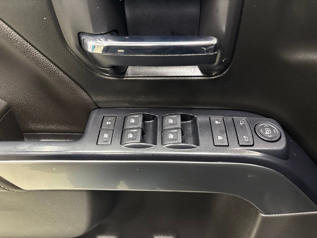Used 2017 Chevrolet Silverado 1500 LT w/ All Star Edition AWD/4WD image 17