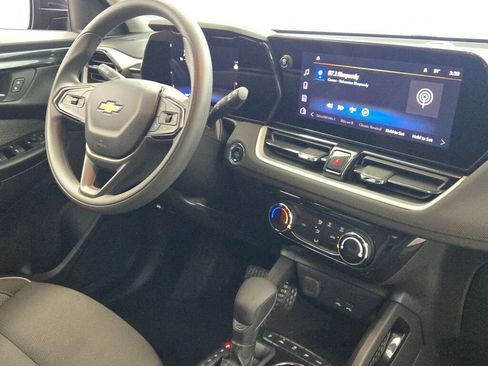 Used 2024 Chevrolet TrailBlazer LT image 9