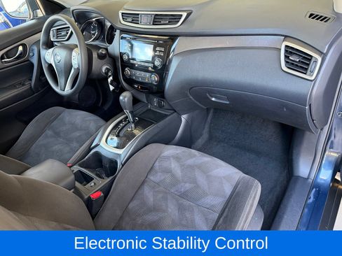 Used 2015 Nissan Rogue S AWD/4WD image 18