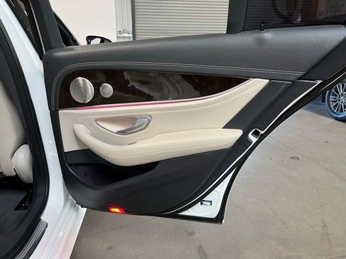 Used 2022 Mercedes-Benz E 350 Sedan image 15
