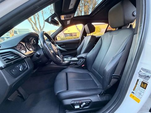 Used 2017 BMW 320i Sedan image 9