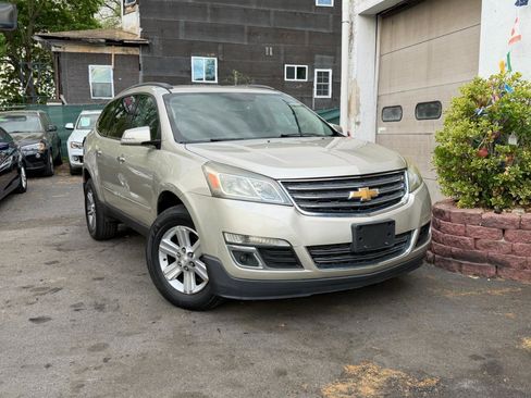 Used 2014 Chevrolet Traverse LT FWD image 14