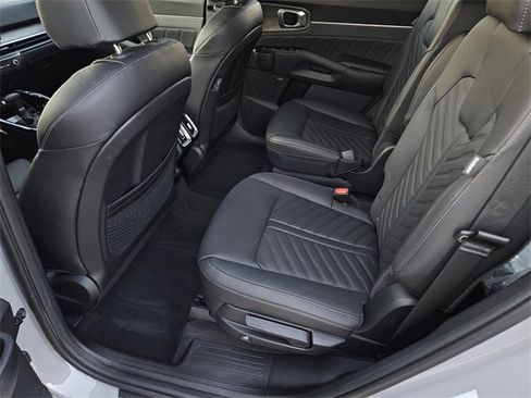 Certified 2025 Kia Sorento SX Prestige image 14