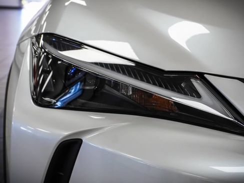 Certified 2025 Lexus UX 300h FWD w/ Accessory Package (Z2) image 29