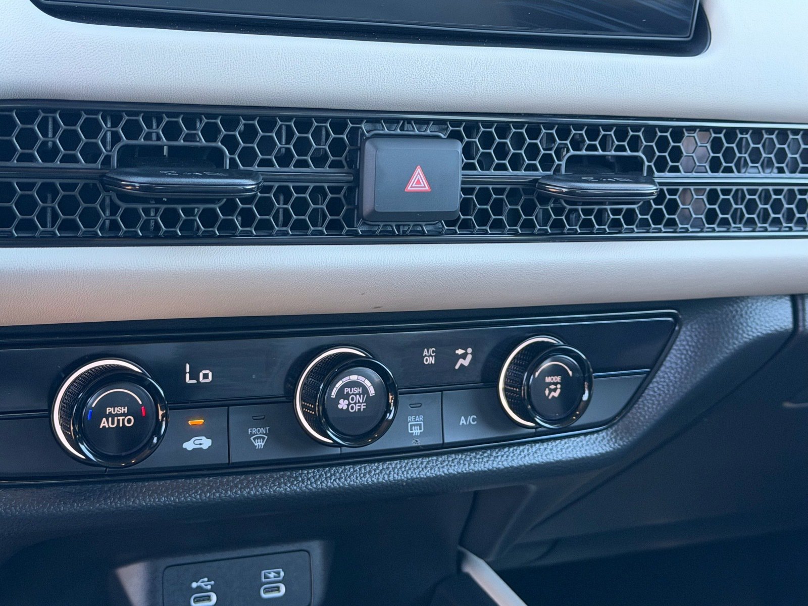 Certified 2027 Honda HR-V LX image 28