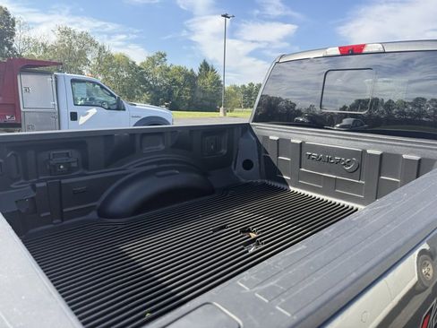 Used 2019 Ford F350 Lariat w/ Chrome Package image 7