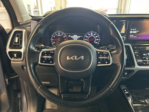 Used 2022 Kia Sorento SX image 22
