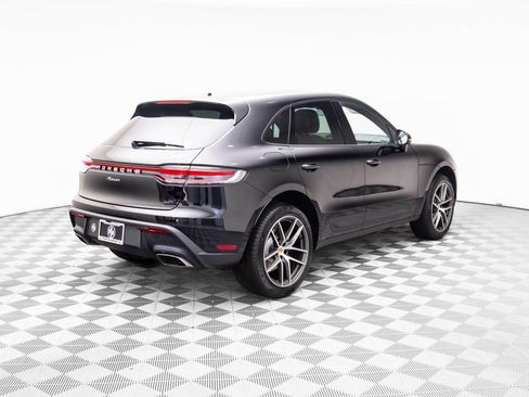 Certified 2026 Porsche Macan AWD/4WD image 8