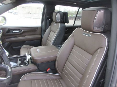 New 2026 GMC Yukon Denali Ultimate image 11