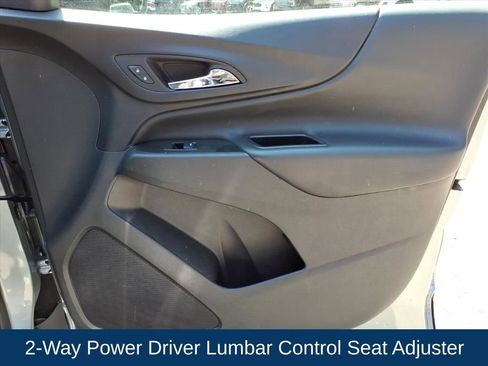 Used 2024 Chevrolet Equinox LT FWD image 23
