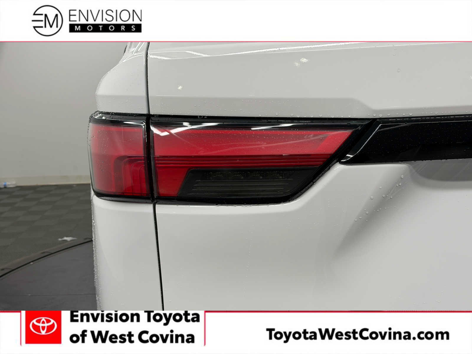 New 2026 Toyota Sequoia Limited w/ Tow Technology Package AWD/4WD image 11