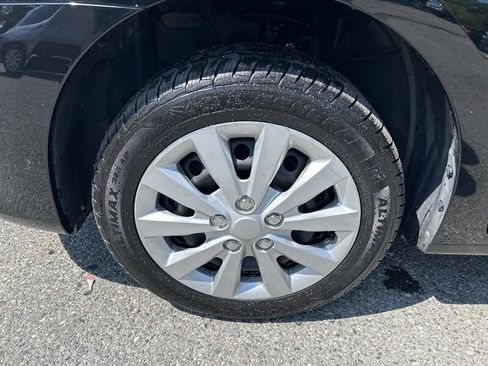 Used 2014 Nissan Sentra S FWD image 7