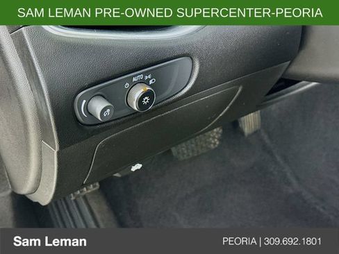 Used 2019 Chevrolet Malibu LT FWD image 10