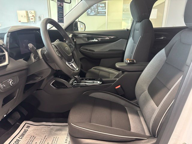 New 2026 Chevrolet TrailBlazer LT w/ Convenience Package AWD/4WD image 15