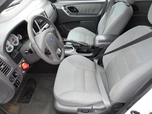 Used 2007 Ford Escape 4WD Hybrid image 13