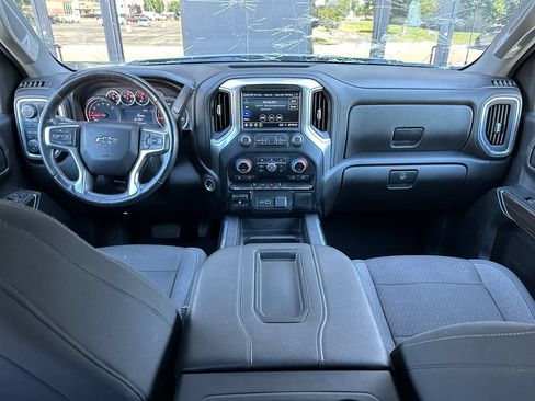 Used 2021 Chevrolet Silverado 1500 LT Trail Boss w/ Bed Protection Package AWD/4WD image 9