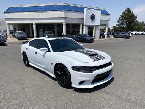 Used 2020 Dodge Charger Scat Pack RWD image 7