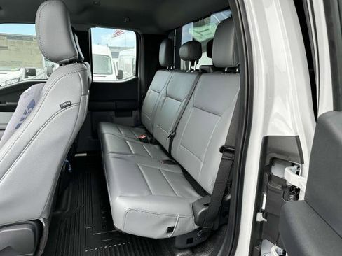 New 2025 Ford F450 XL 4WD SuperCab 192 WB 84 CA image 14