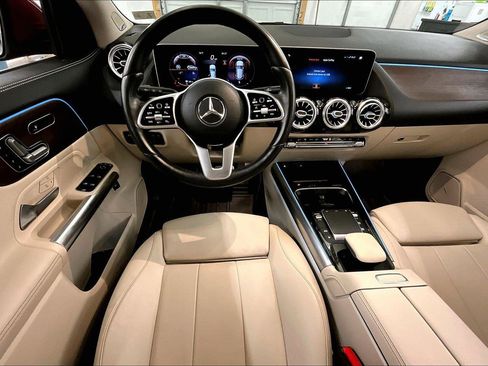 Used 2021 Mercedes-Benz GLA 250 4MATIC image 5