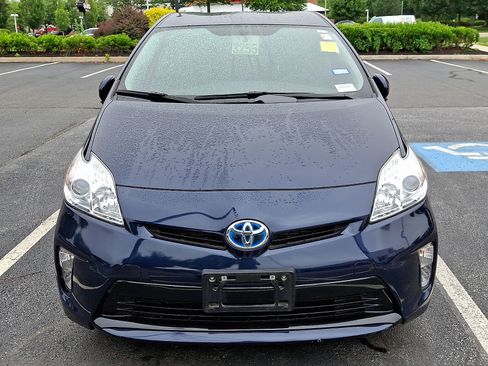 Used 2013 Toyota Prius Three FWD image 2