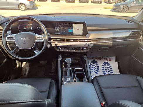 Used 2025 Kia Telluride S FWD image 11