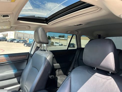 Used 2017 Subaru Outback 2.5i Limited AWD/4WD image 12