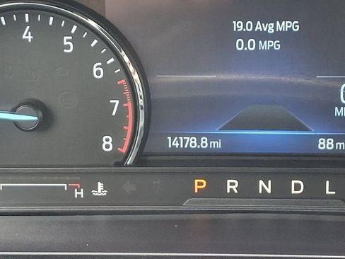 Used 2023 Ford Explorer XLT w/ Equipment Group 202A AWD/4WD image 20