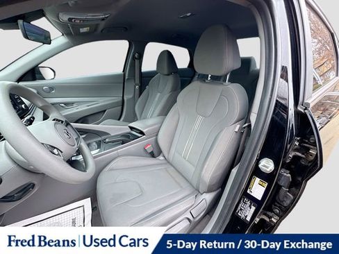 Used 2023 Hyundai Elantra SEL image 21