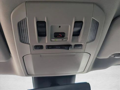 New 2026 Toyota Highlander Limited image 25