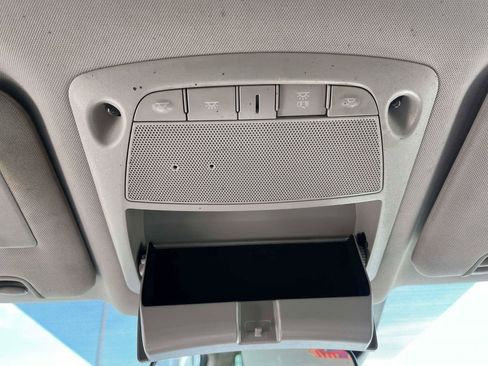 Used 2020 Nissan Rogue SV FWD image 22
