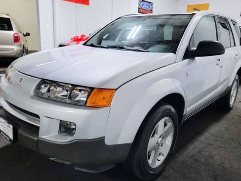 Used 2004 Saturn Vue 2WD V6 w/ Safe & Sound Pkg image 4