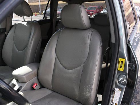 Used 2008 Toyota RAV4 Limited image 17