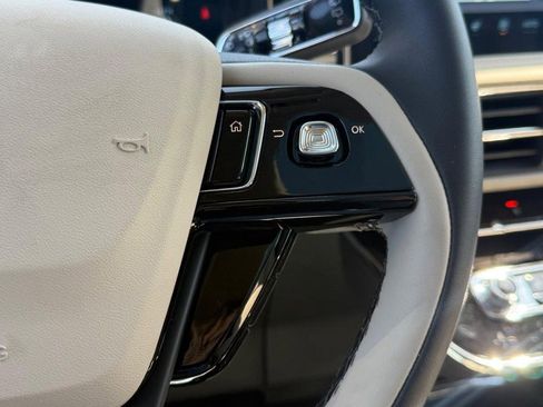 New 2026 Lincoln Corsair Premiere AWD/4WD image 10