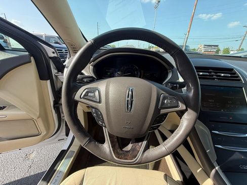 Used 2014 Lincoln MKZ Hybrid w/ Equipment Group 202A Reserve FWD image 15