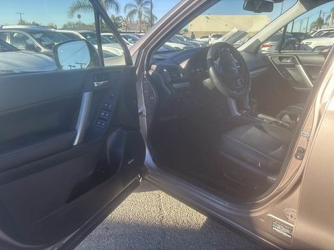 Used 2015 Subaru Forester 2.5i Touring w/ Eyesight & Navigation System image 5
