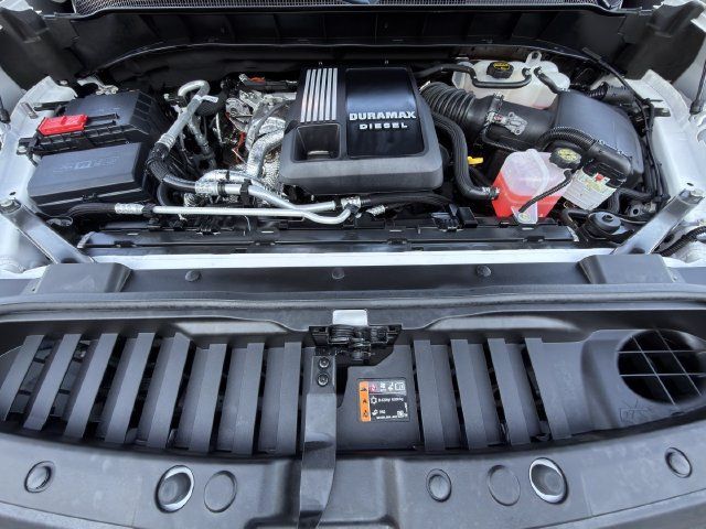 Used 2025 Chevrolet Silverado 1500 LTZ w/ Technology Package AWD/4WD image 33
