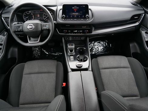 Used 2025 Nissan Rogue SV AWD/4WD image 13
